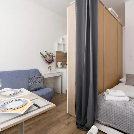 Czeremchowa By Renters Apartment