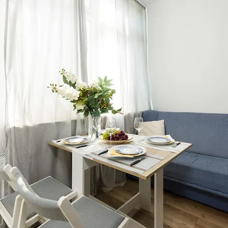 Apartment Czeremchowa By Renters
